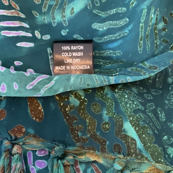 Van Klee Teal and Gold Patterned Sarong OS - 66 x 44” - Picture 4 of 5